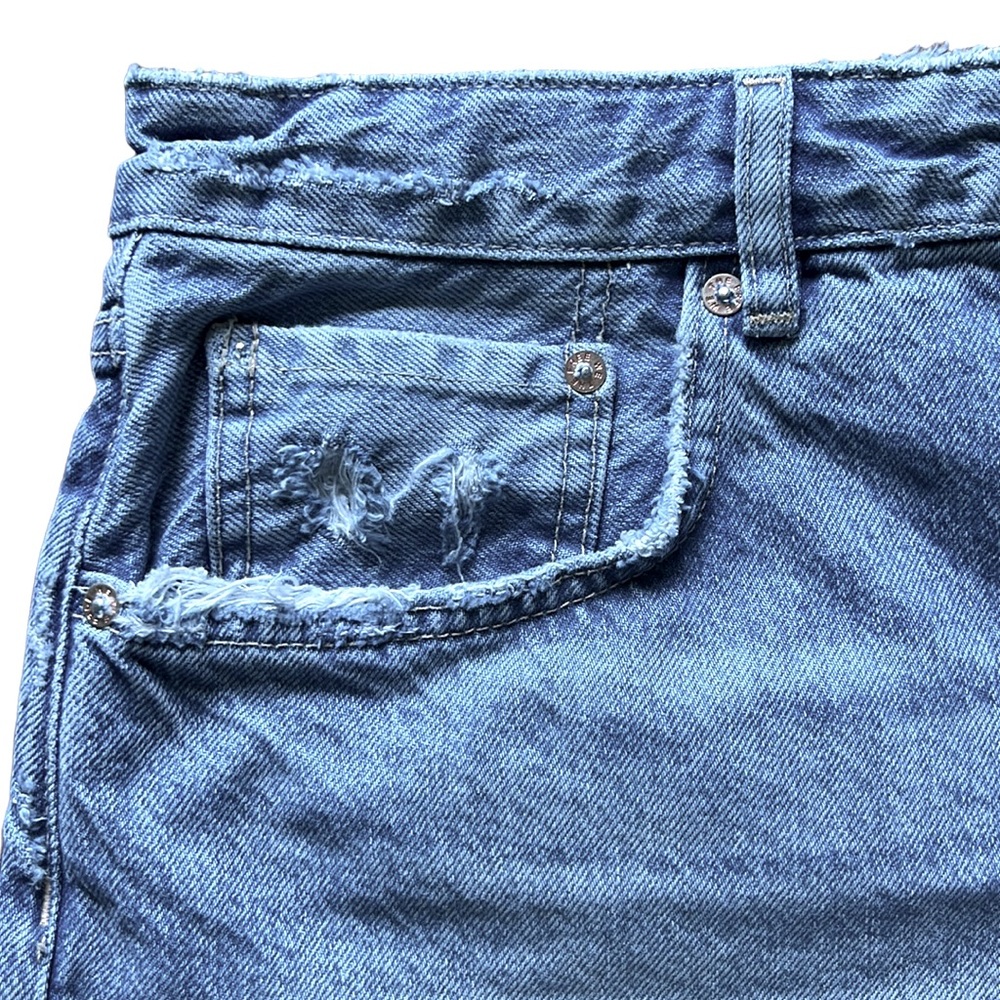 NWOT We The Free Distressed Shorts - Picture 3 of 10